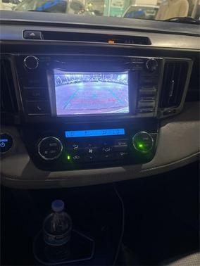 2018 Toyota RAV4 Hybrid LE