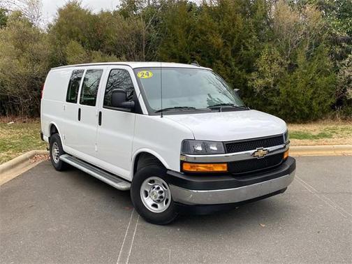 2024 Chevrolet Express 2500 Work Van