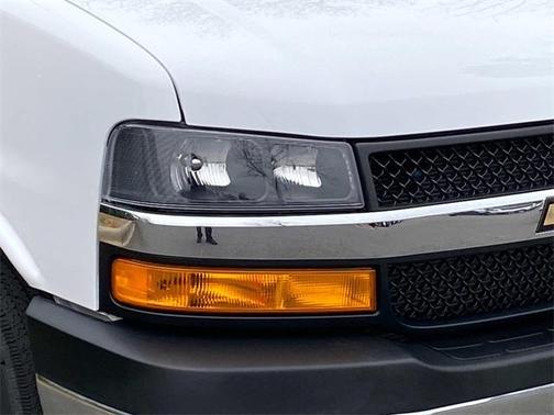 2024 Chevrolet Express 2500 Work Van