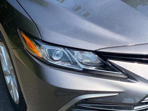 Predawn Gray Mica 2022 Toyota Camry LE