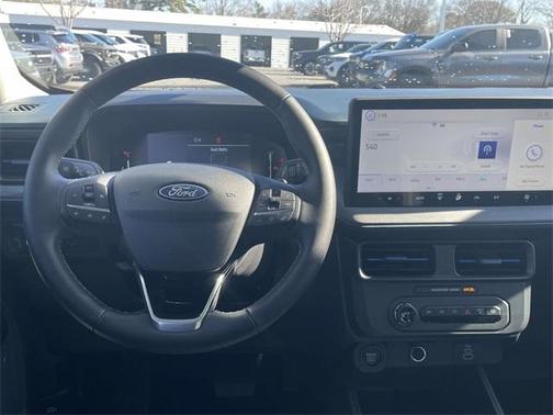 2026 Ford Maverick Lobo Standard