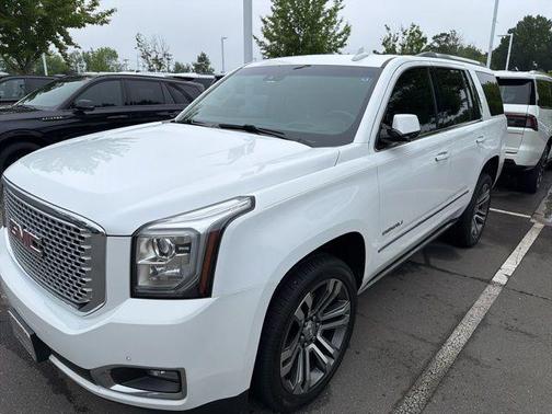 Summit White 2017 GMC Yukon Denali