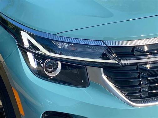 2025 Kia Seltos EX