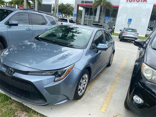 2022 Toyota Corolla LE