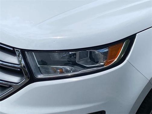 2017 Ford Edge SE