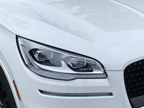 Pristine White 2023 Lincoln Aviator Reserve AWD