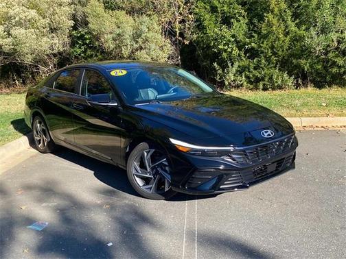 2024 Hyundai ELANTRA Limited