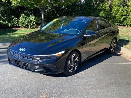 2024 Hyundai ELANTRA Limited