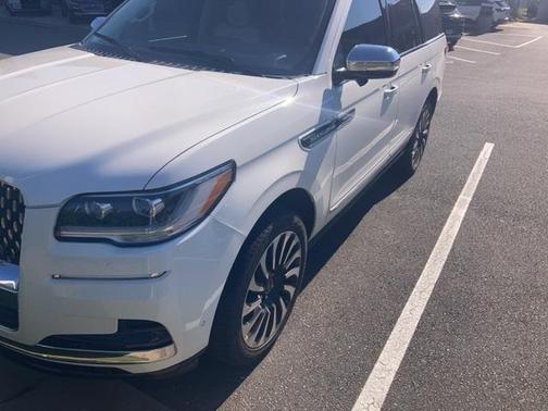 2022 Lincoln Navigator Black Label