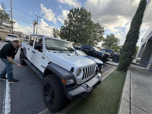 2020 Jeep Gladiator Sport