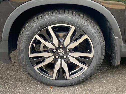 2022 Honda Pilot Touring 7-Passenger