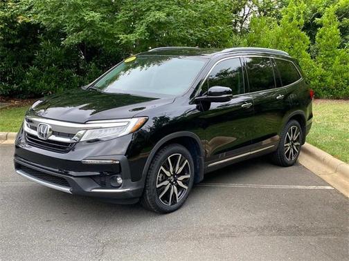 2022 Honda Pilot Touring 7-Passenger