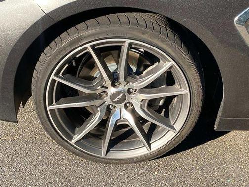Himalayan Gray 2019 Genesis G70 2.0T Advanced