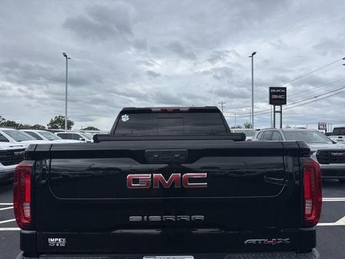 2023 GMC Sierra 1500 AT4X