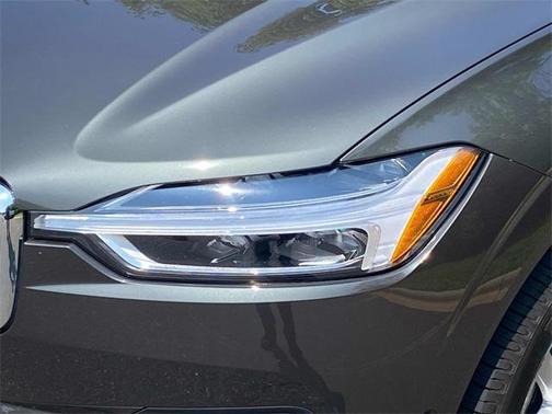 2019 Volvo XC60 T5 Momentum