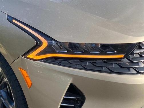 2021 Kia K5 EX