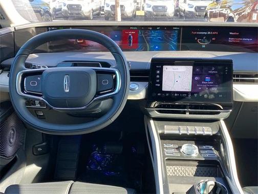 2025 Lincoln Nautilus Reserve