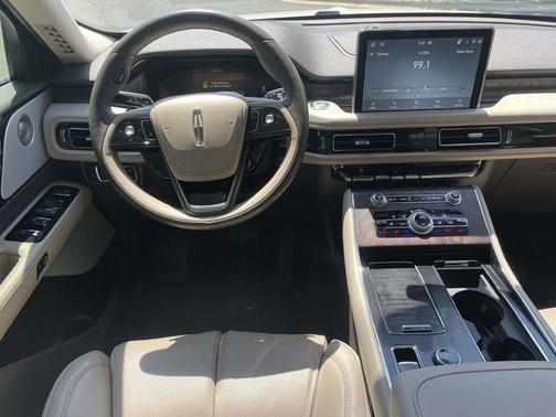 Pristine White 2022 Lincoln Aviator Grand Touring
