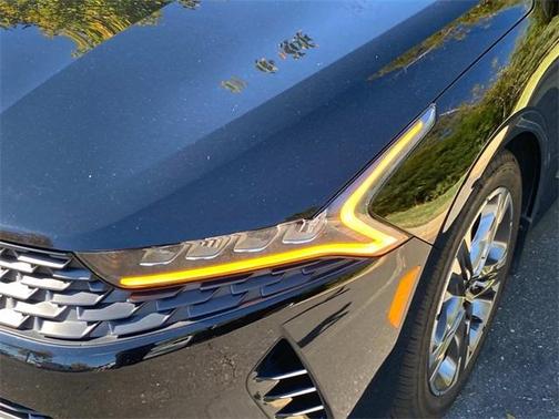 2022 Kia K5 EX