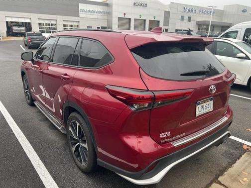 2022 Toyota Highlander XSE
