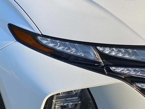 Quartz White 2022 Hyundai TUCSON SEL