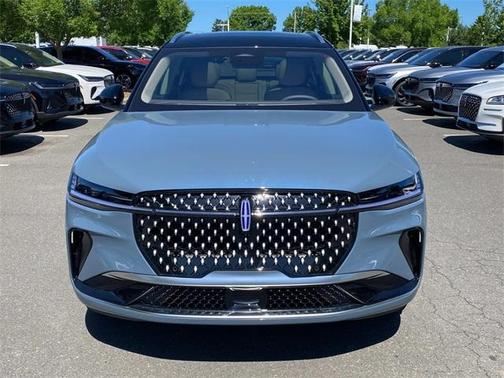 2025 Lincoln Nautilus Reserve