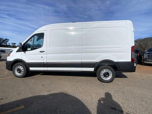 2026 Ford Transit-250 148 WB Medium Roof Cargo