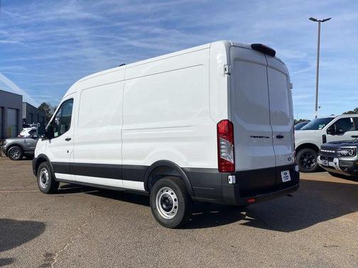 2026 Ford Transit-250 148 WB Medium Roof Cargo