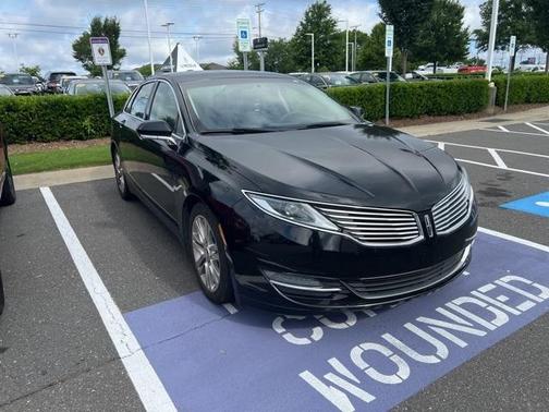 2016 Lincoln MKZ Base