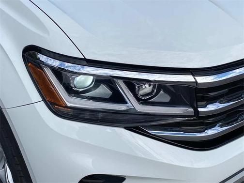 2022 Volkswagen Atlas 3.6L SE w/Technology