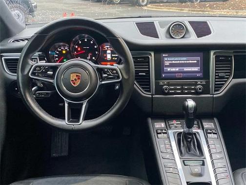 2018 Porsche Macan Base