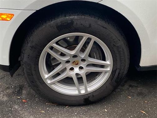 2018 Porsche Macan Base