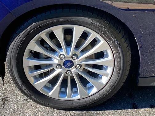 2017 Ford C-Max Hybrid SE