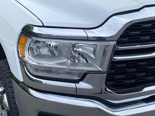 Bright White Clearcoat 2023 RAM 3500 Big Horn