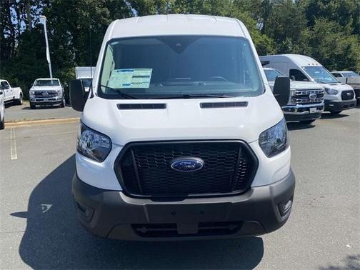 2025 Ford Transit-250 148 WB Medium Roof Cargo