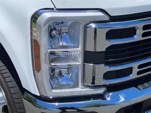 2024 Ford F-350 XLT