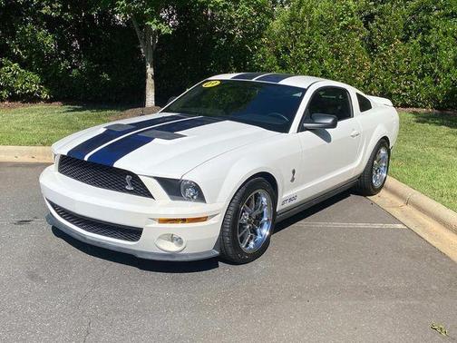 Performance White Clearcoat 2009 Ford Shelby GT500 Base