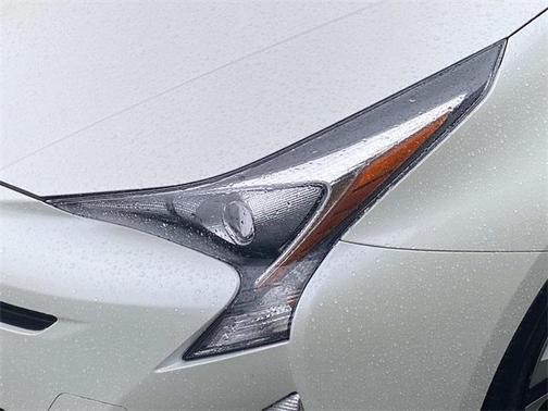 2016 Toyota Prius Four Touring
