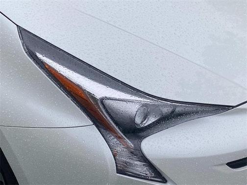 2016 Toyota Prius Four Touring