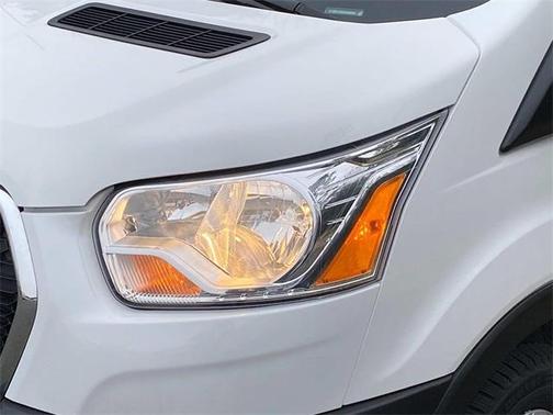 2022 Ford Transit-250 Base