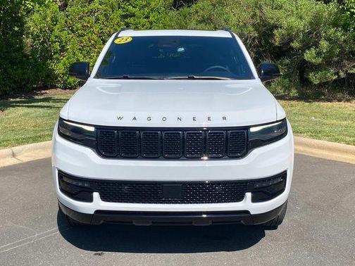 Bright White Clearcoat 2023 Jeep Wagoneer Series II
