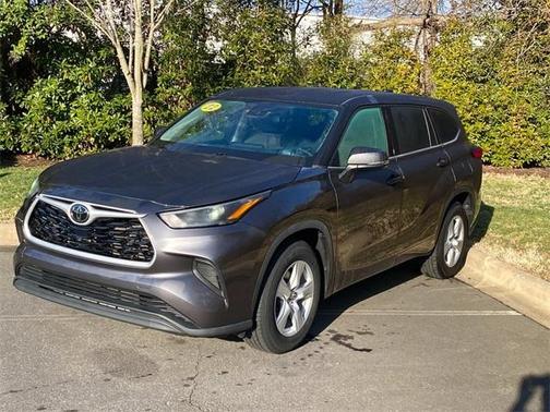 2022 Toyota Highlander L