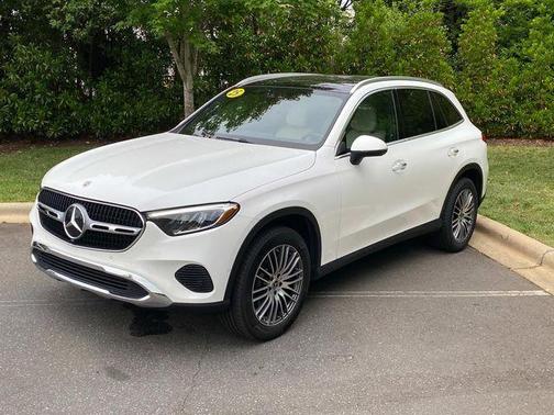 Polar White 2025 Mercedes-Benz GLC 300 Base