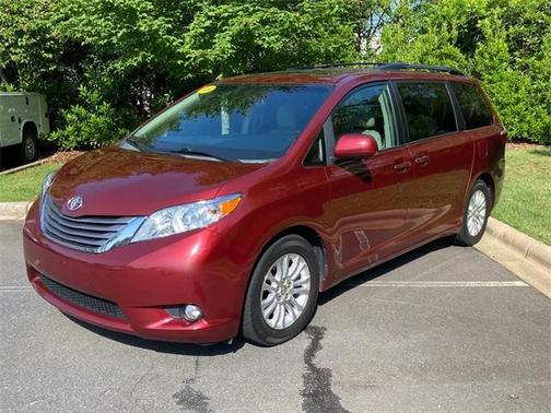 2015 Toyota Sienna XLE