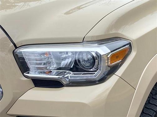 2018 Toyota Tacoma TRD Sport