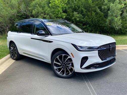 2024 Lincoln Nautilus Black Label