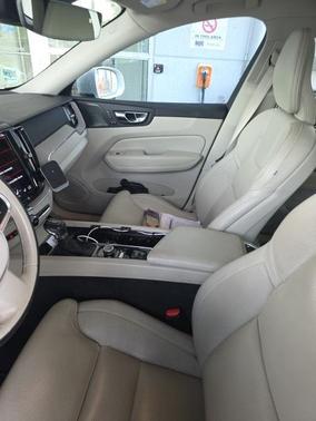 2021 Volvo XC60 T5 Inscription