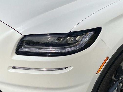 Pristine White 2023 Lincoln Nautilus Reserve