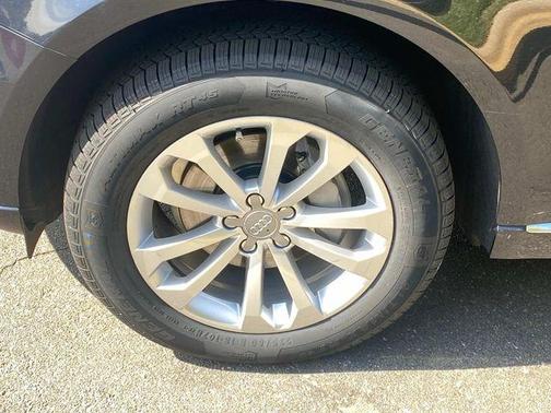 Moonlight Blue Metallic 2015 Audi Q5 2.0T Premium