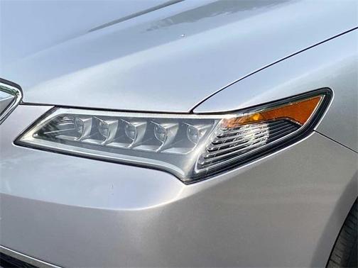 2017 Acura TLX V6 w/Technology Package